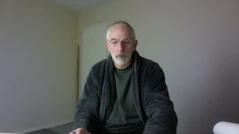 Snapshot of taliesin4321 chatting on 17, 12, 2025 Jack Pierrot online show from 17, 12, 2025