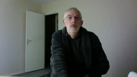 Snapshot of taliesin4321 chatting on 5, 1, 2026 Jack Pierrot online show from 5, 1, 2026