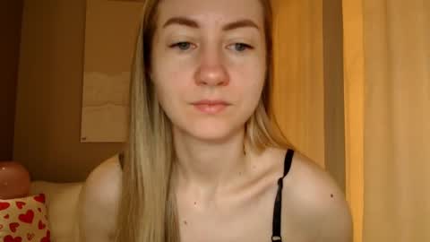  Kira  online show from 5, 3, 2025