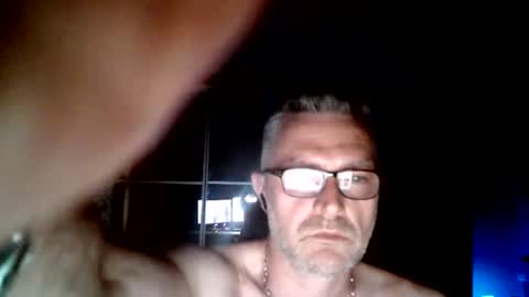 tallguyin online show from 20, 6, 2026