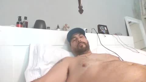 Snapshot of talllatino310 chatting on 4, 3, 2025 talllatino310 online show from 4, 3, 2025