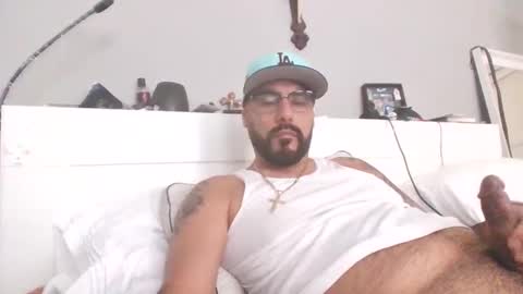 Snapshot of talllatino310 chatting on 13, 9, 2025 talllatino310 online show from 13, 9, 2025