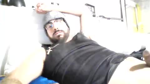 Snapshot of talllatino310 chatting on 5, 12, 2025 talllatino310 online show from 5, 12, 2025