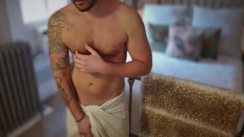 Snapshot of tallslimfit1 chatting on 22, 2, 2026 tallslimfit1 online show from 22, 2, 2026