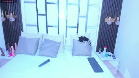 Snapshot of tamhy_ferrara chatting on 5, 1, 2025 Tamhy online show from 5, 1, 2025