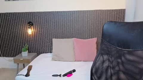 Tammy Lynn online show from 1, 4, 2026