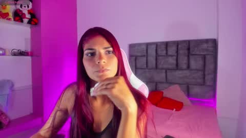 tania_heart online show from 5, 3, 2025