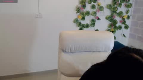 Snapshot of taniadevil_69 chatting on 1, 12, 2025 Tania online show from 1, 12, 2025