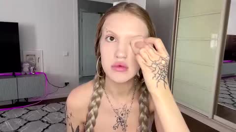 Alisa online show from 4, 2, 2026