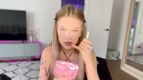 Alisa online show from 3, 3, 2026