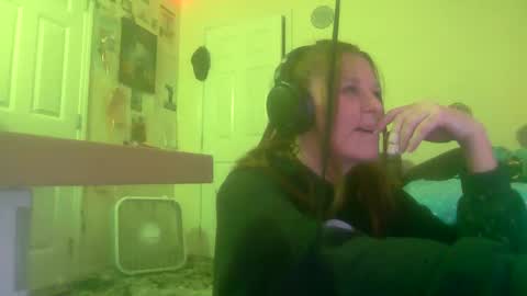 tara lynn online show from 10, 1, 2025