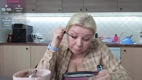 Snapshot of tasha__moon chatting on 17, 2, 2026 Tasha Moon online show from 17, 2, 2026