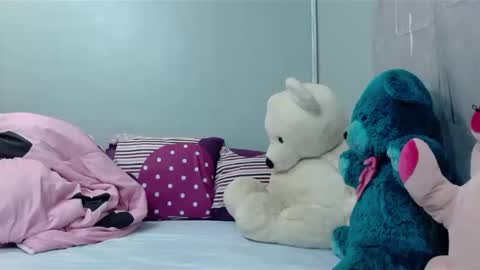 milan online show from 4, 2, 2025