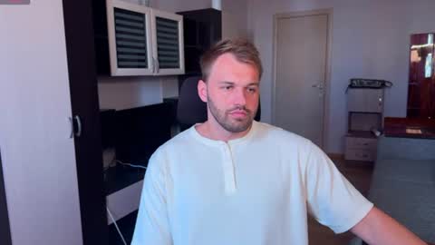 My shows 2100500 UTC3 online show from 29, 7, 2026