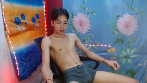 Snapshot of tastylicious_kim chatting on 23, 12, 2024 Ask me online show from 23, 12, 2024