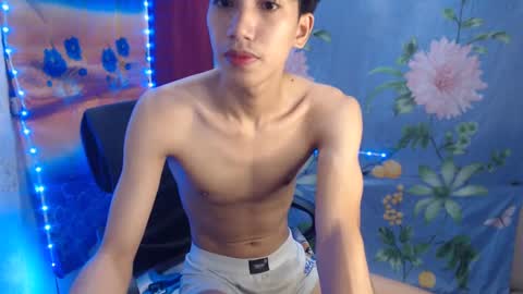 Snapshot of tastylicious_kim chatting on 19, 2, 2025 Ask me online show from 19, 2, 2025