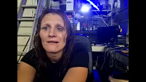 tastypeach6989 online show from 28, 4, 2026