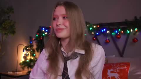 Snapshot of tatacoy chatting on 22, 12, 2025 TataCoy online show from 22, 12, 2025