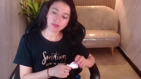 Snapshot of tatiscelis_tf chatting on 30, 11, 2025 TATIS online show from 30, 11, 2025