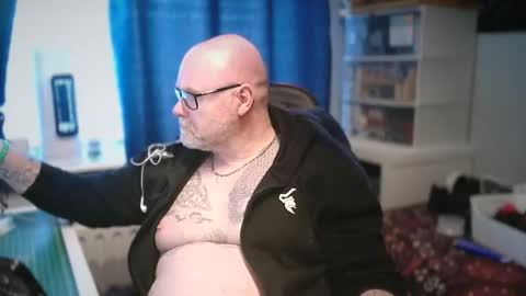 Tattooeddilf 01 online show from 28, 3, 2026