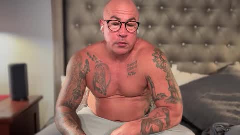 Snapshot of tattoosandabs chatting on 14, 2, 2025 tattoosandabs online show from 14, 2, 2025