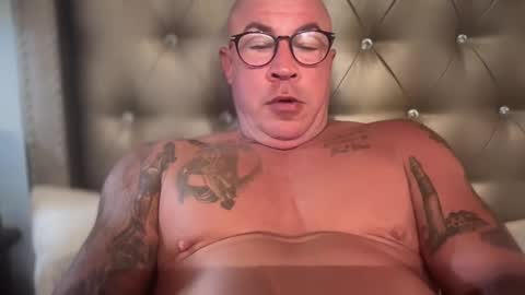 Snapshot of tattoosandabs chatting on 11, 3, 2025 tattoosandabs online show from 11, 3, 2025