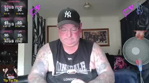 tattzsexy online show from 24, 3, 2026