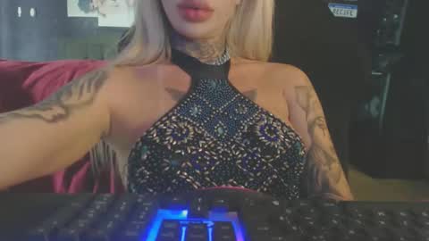 tatuada_safada online show from 7, 10, 2025