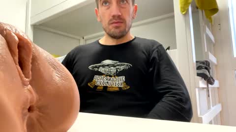 Snapshot of tatuador40 chatting on 8, 12, 2024 Tatuador40 online show from 8, 12, 2024