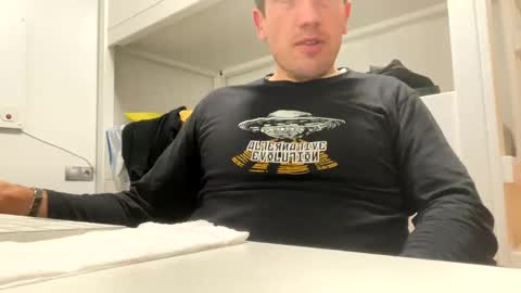 Snapshot of tatuador40 chatting on 30, 12, 2024 Tatuador40 online show from 30, 12, 2024