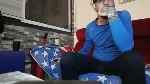 Snapshot of tatuadorhotxxx chatting on 15, 2, 2026 Tatuado20cm online show from 15, 2, 2026