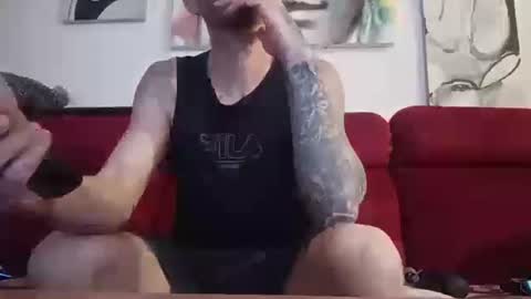Tatuado20cm online show from 18, 5, 2026