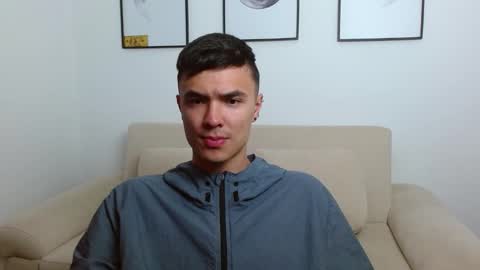 Snapshot of taurus4k chatting on 4, 1, 2025 taurus4k online show from 4, 1, 2025