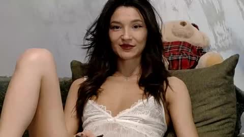 TayaKayan online show from 25, 2, 2026