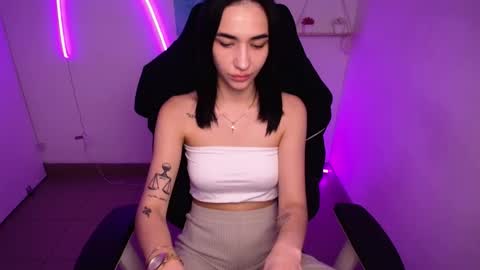 Tayla online show from 1, 11, 2025