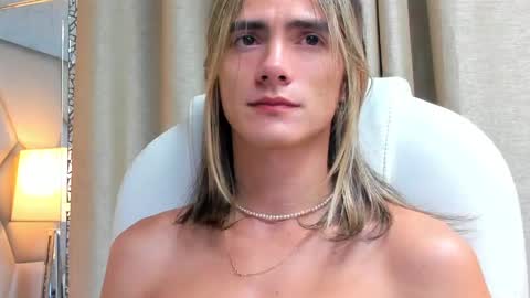 Snapshot of tayler_swift1 chatting on 11, 1, 2025 tayler_swift1 online show from 11, 1, 2025