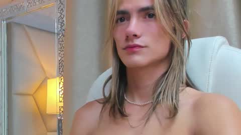 Snapshot of tayler_swift1 chatting on 2, 3, 2025 tayler_swift1 online show from 2, 3, 2025