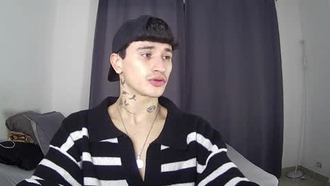 independent model online show from 2, 6, 2026