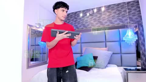 taylor_brooks_ online show from 1, 5, 2026