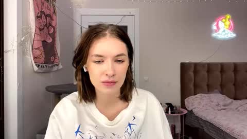 Bella online show from 9, 10, 2025