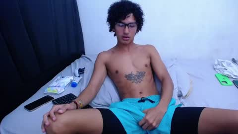 Snapshot of tayronx33 chatting on 8, 2, 2025 Tayron online show from 8, 2, 2025
