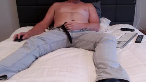 Snapshot of tchrnd chatting on 3, 10, 2025 tchrnd online show from 3, 10, 2025