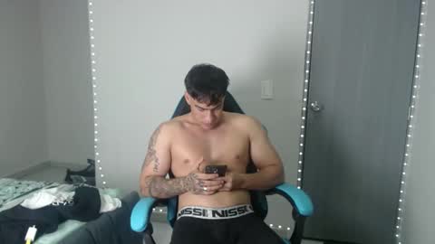 Snapshot of team23hot0 chatting on 1, 10, 2025 team23hot0 online show from 1, 10, 2025