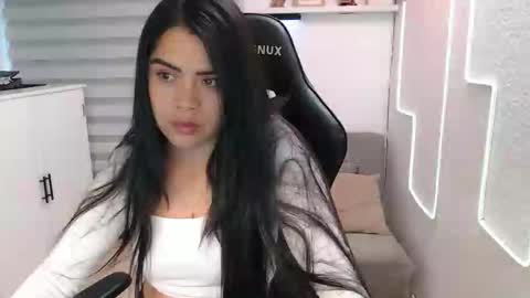 DYNAMITE DUO69 online show from 3, 2, 2026