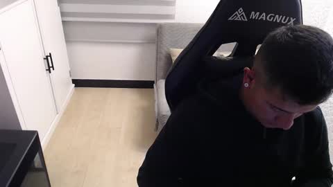 DYNAMITE DUO69 online show from 18, 3, 2026