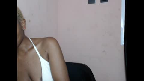 Snapshot of teasexkitty chatting on 11, 6, 2026 teasexkitty online show from 11, 6, 2026