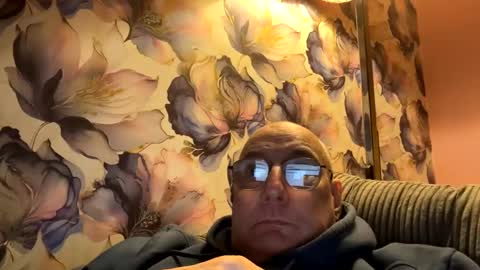 Mark online show from 5, 10, 2025