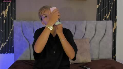 Snapshot of tefi_meow_ chatting on 19, 5, 2026 Estefani online show from 19, 5, 2026