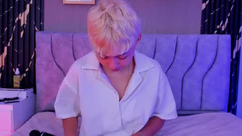Snapshot of tefi_meow_ chatting on 30, 5, 2026 Estefani online show from 30, 5, 2026