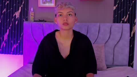 Snapshot of tefi_meow_ chatting on 17, 6, 2026 Estefani online show from 17, 6, 2026